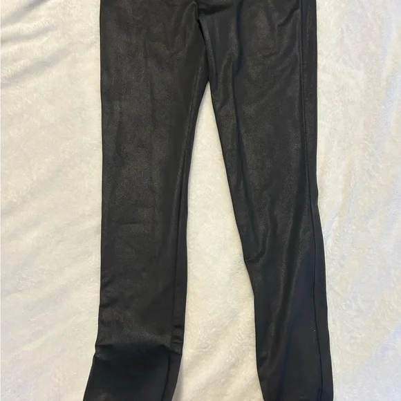 4/$10 Seven7 shimmery leggings - Picture 5 of 6